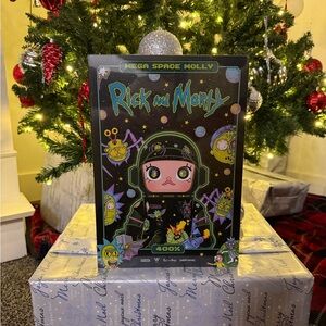 Brand New and Sealed MEGA SPACE MOLLY 400% Rick and Morty